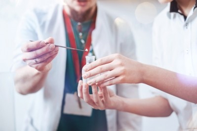 China’s NMPA orders additional tests on cosmetic products containing sunscreen agent ©Getty Images