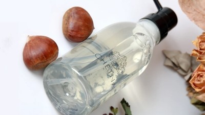 Shinkinedo’s hair care line, which are made from upcycled chestnut skin, have recently began sales to 14 countries. ©Shinkinedo