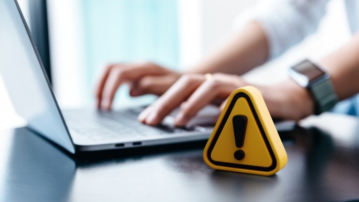 MFDS has cautioned consumers to look at advertising content in detail when purchasing cosmetics, especially during holiday seasons. ©Getty Images